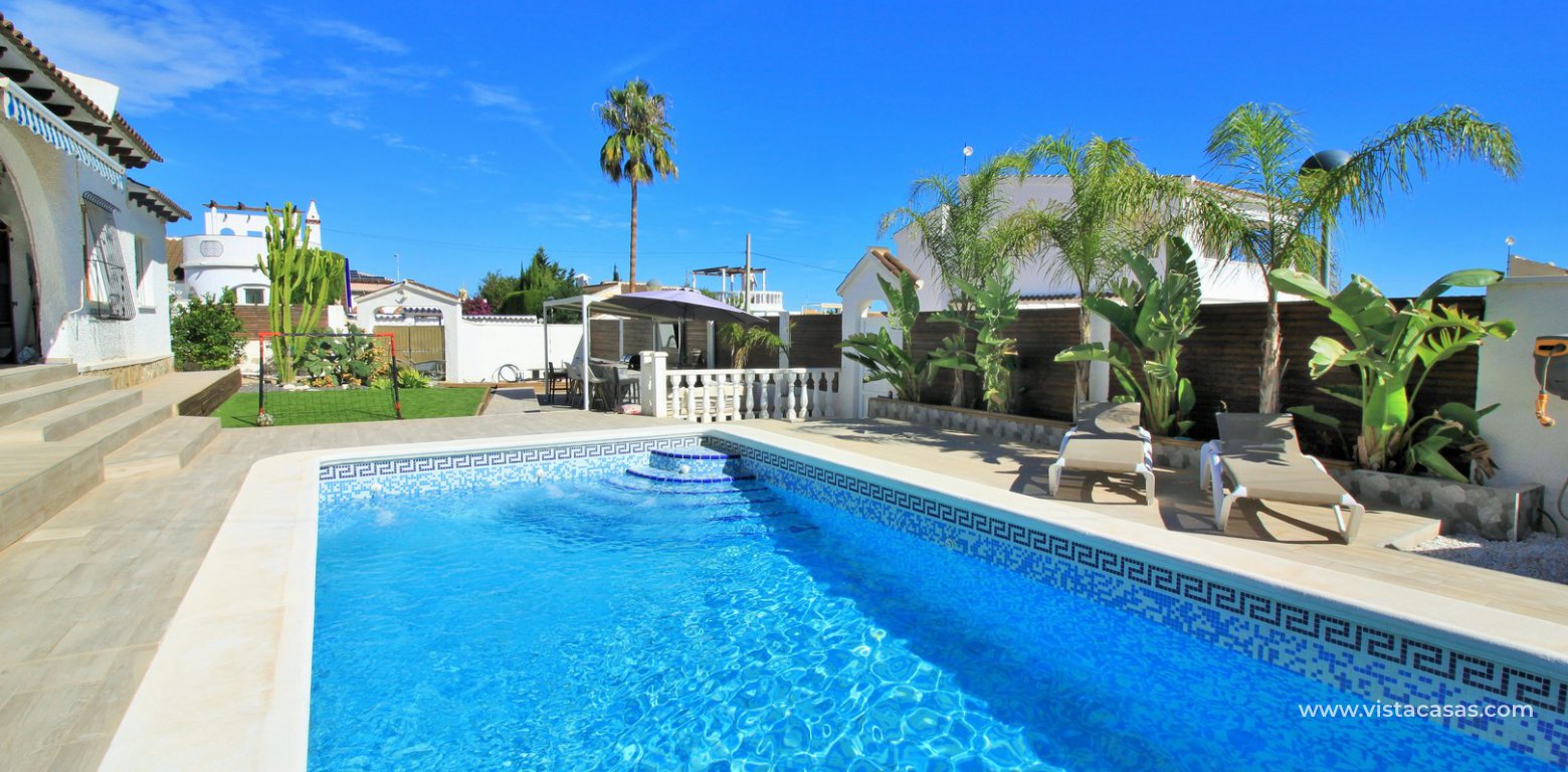 Venta - Chalet - Villamartin