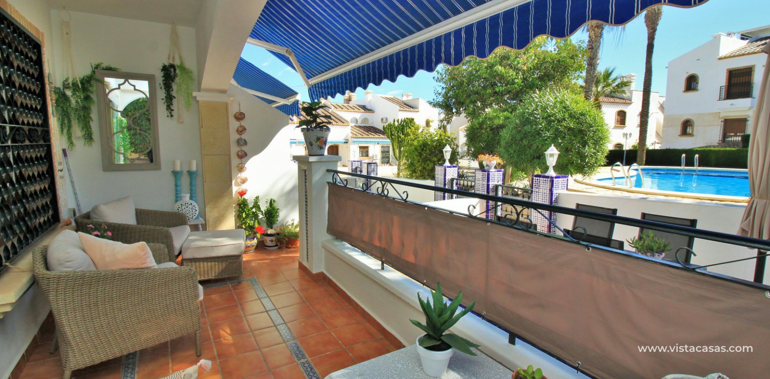 Ground floor apartment overlooking the pool for sale Pau 8 Villamartin raised terrace