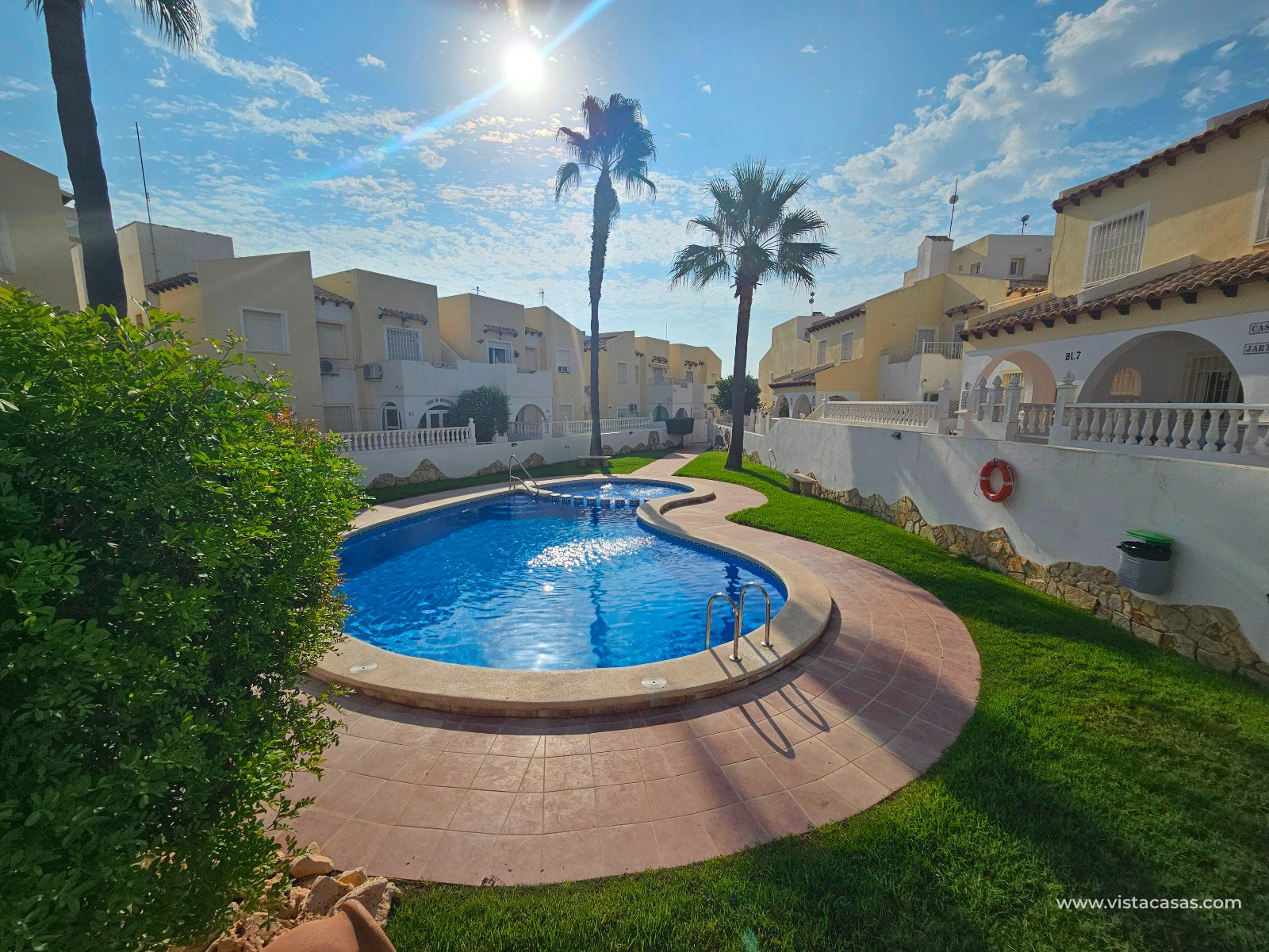 Top floor apartment for sale in Villamartin