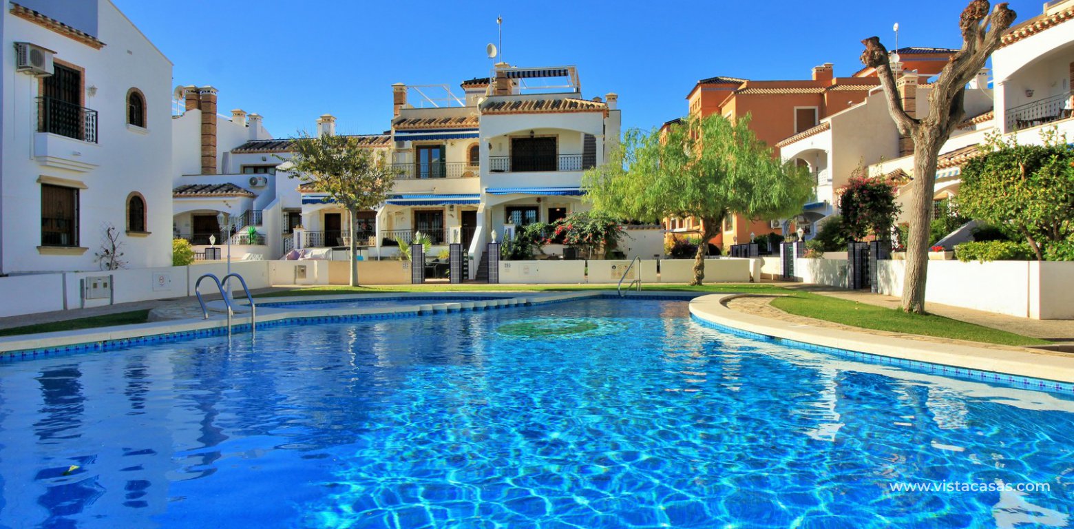 Ground floor corner apaertment overlooking the pool for sale pau 8 villamartin