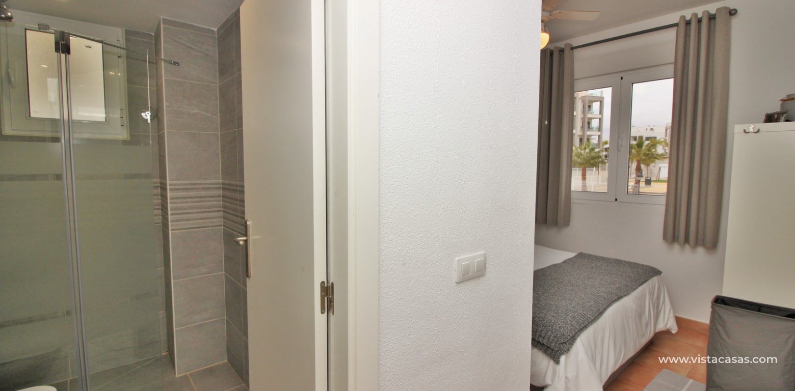 Apartment for sale Panorama Golf Villamartin master bedroom en-suite bathroom