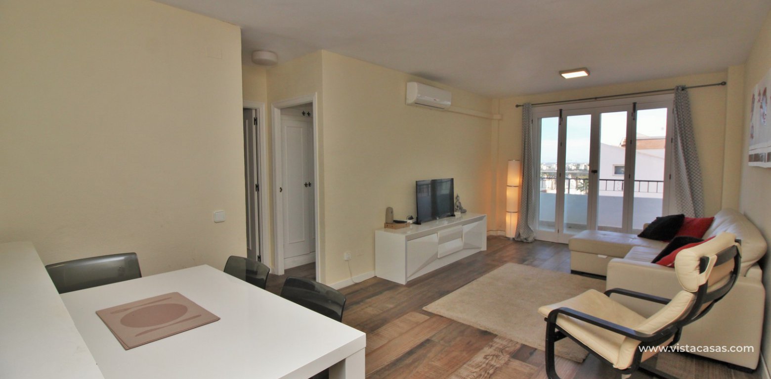 Renovated Plaza apartment for sale Villamartin lounge-diner