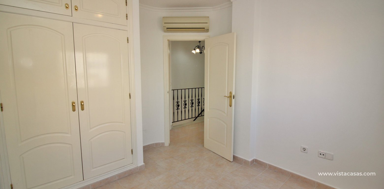 Quad house for sale Avalon Pau 8 Villamartin double bedroom fitted wardrobes