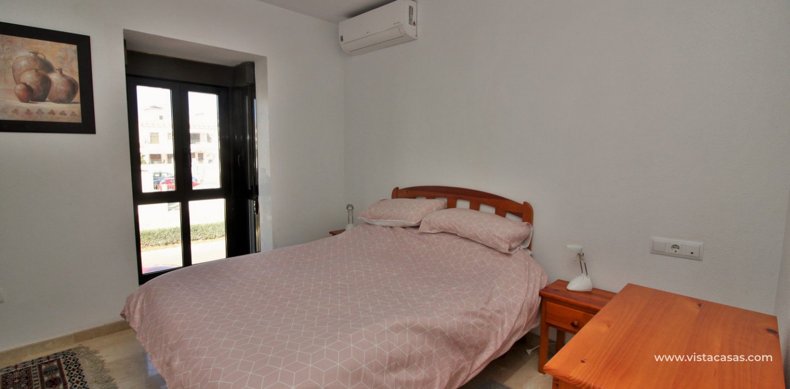 3 bedroom apartment for sale in Pau 8 Villamartin Azahar master bedroom