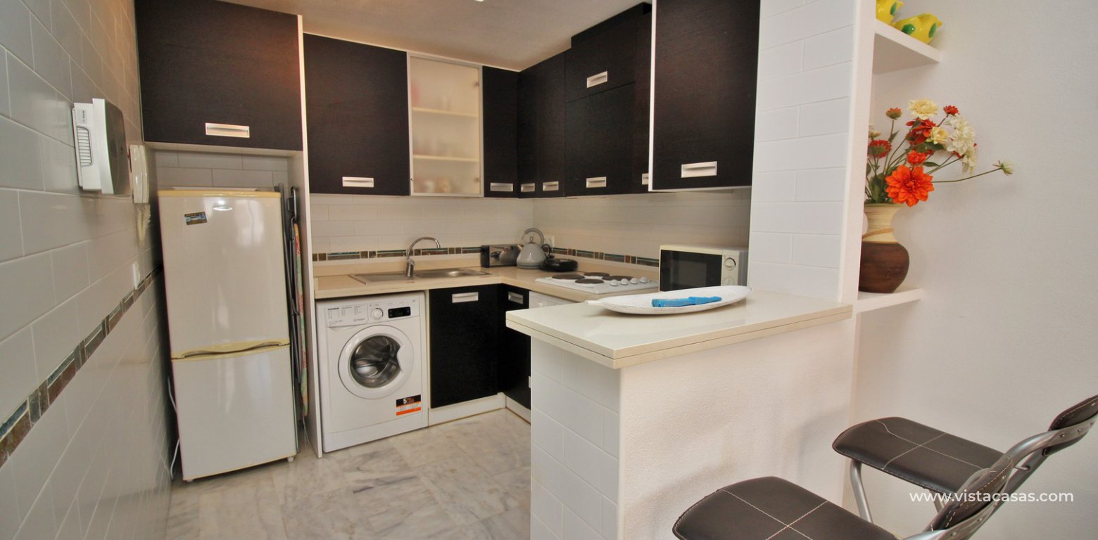 Jumilla style bungalow for sale in La Cañada San Miguel de Salinas kitchen