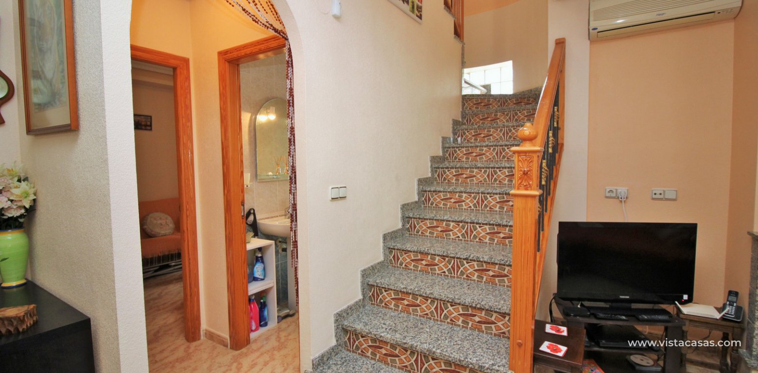3 bedroom Zodiaco quad for sale Villamartin staircase