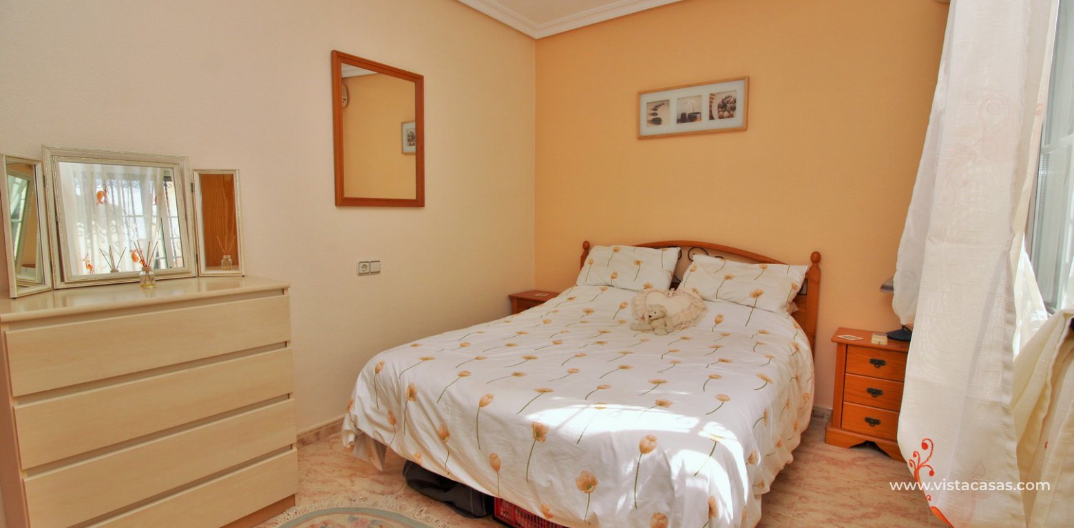 3 bedroom Zodiaco quad for sale Villamartin double bedroom