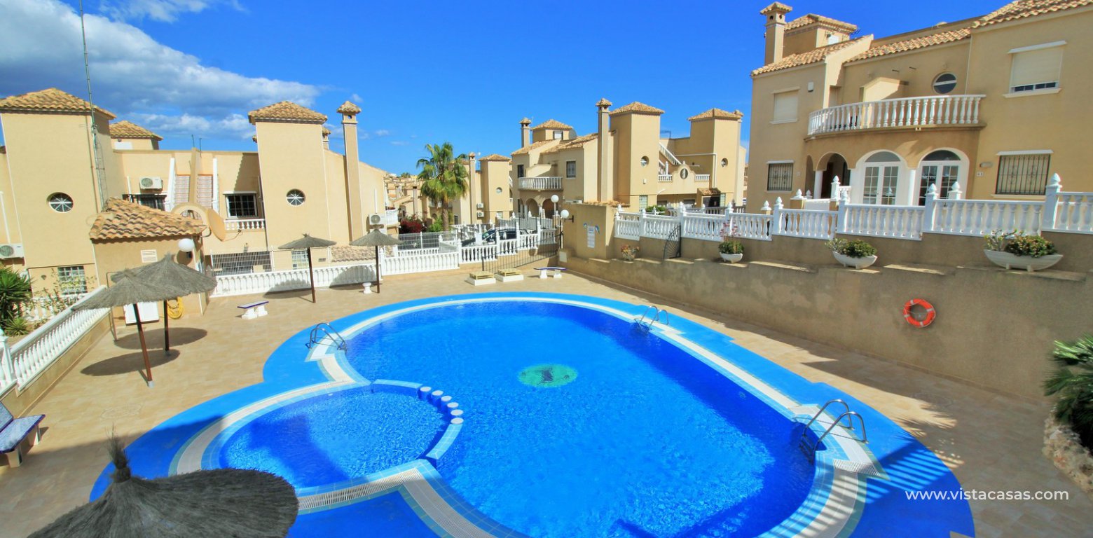 3 bedroom Zodiaco quad for sale Villamartin swimming pool