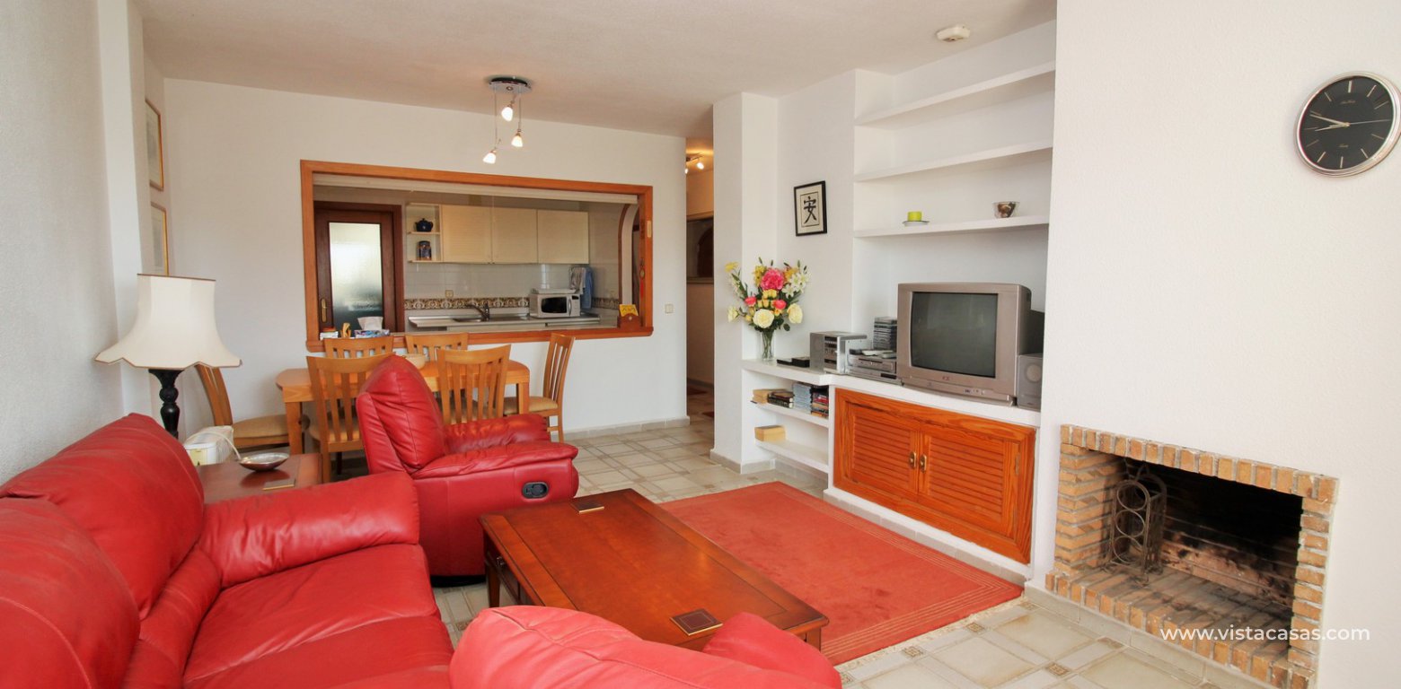 Apartment for sale overlooking the Villamartin golf course lounge 2
