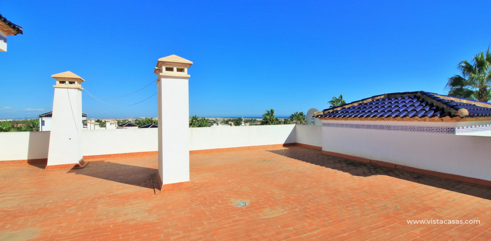 Apartment with pool view for sale Las Violetas Villamartin communal roof terrace