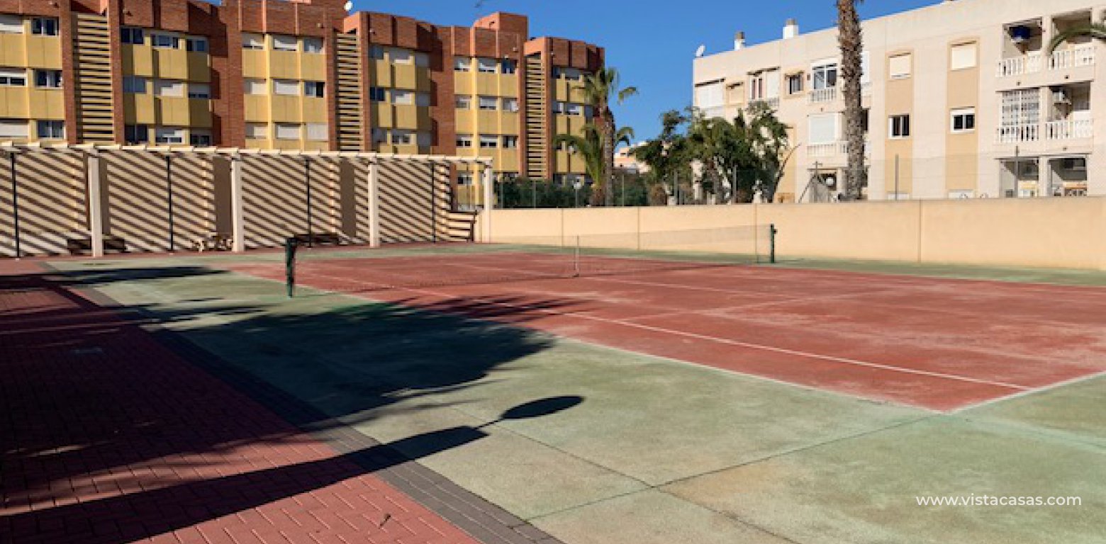 Penthouse apartment in Torrevieja tennis