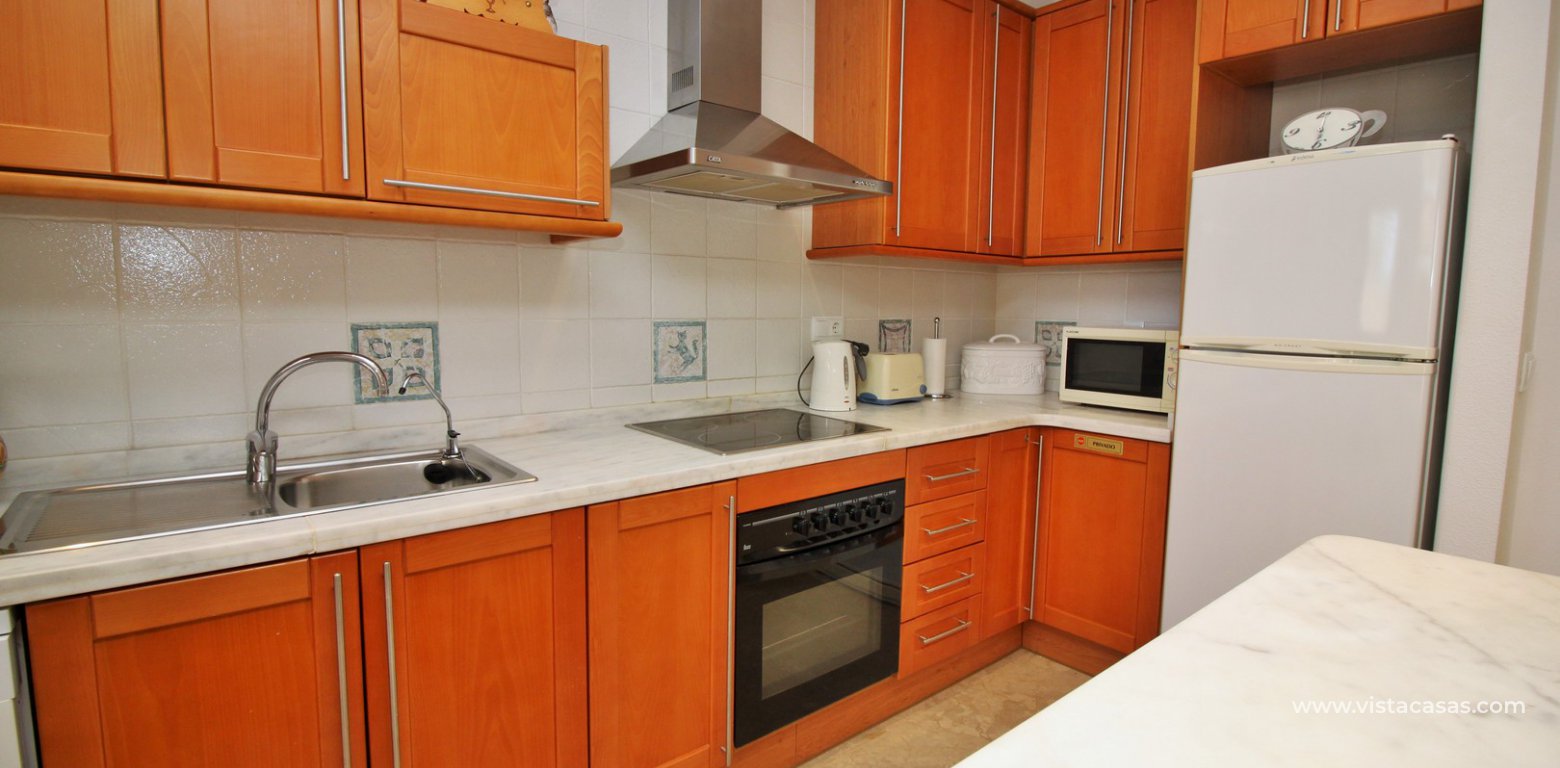 Lola bungalow for sale R9 Pau 8 Villamartin kitchen 2