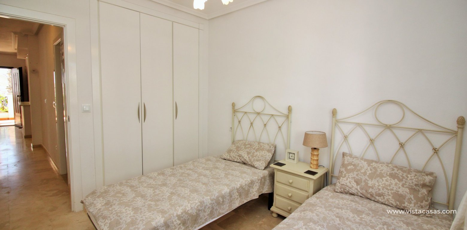 Lola bungalow for sale R9 Pau 8 Villamartin twin bedroom fitted wardrobes