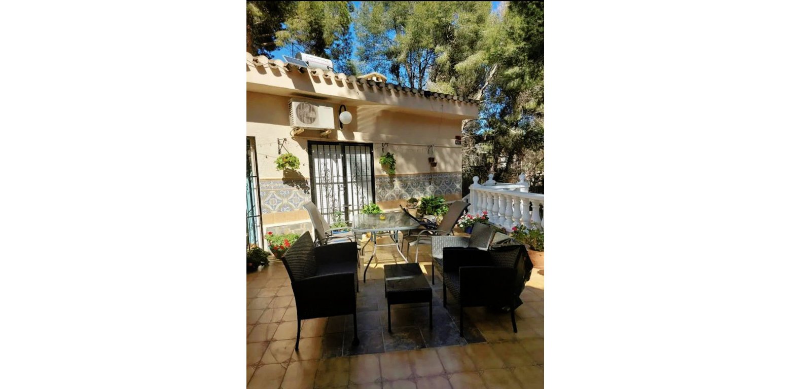 Resale - Villa - Algorfa