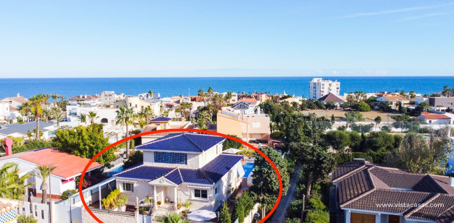 Venta - Chalet - Torrevieja - La Mata