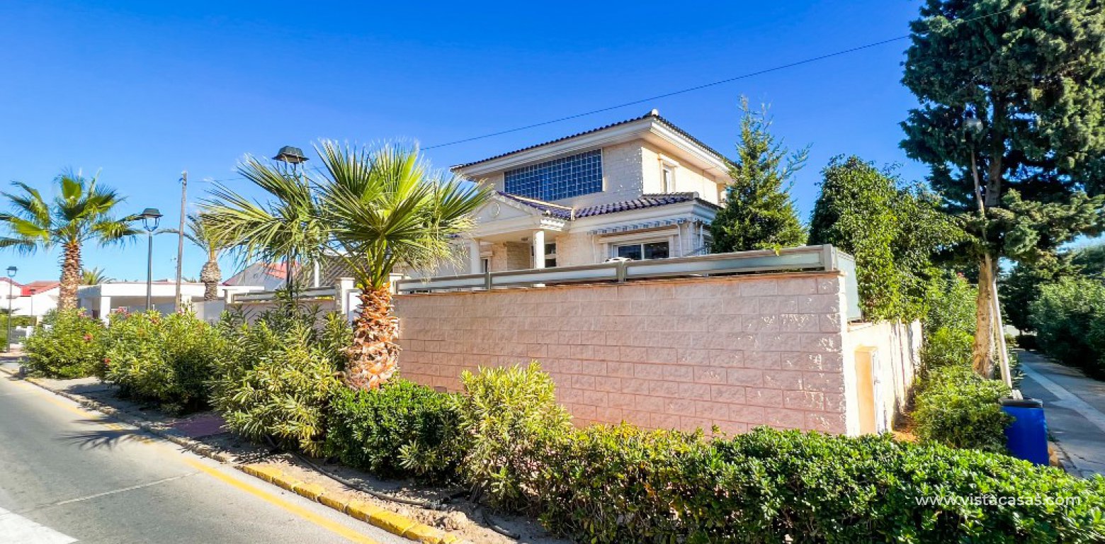 Resale - Villa - Torrevieja - La Mata