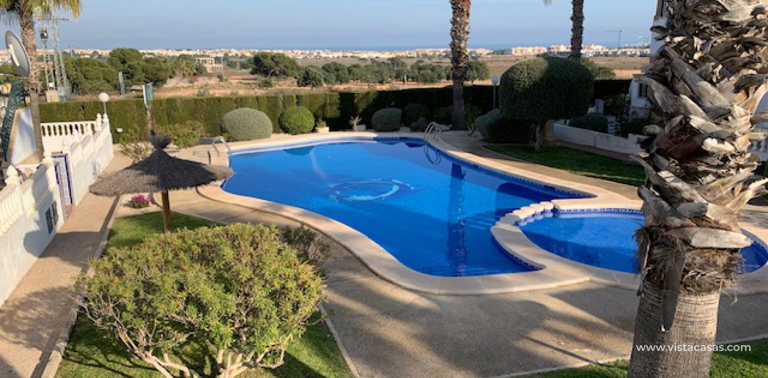 Apartment for sale in Las Violetas swimming pool