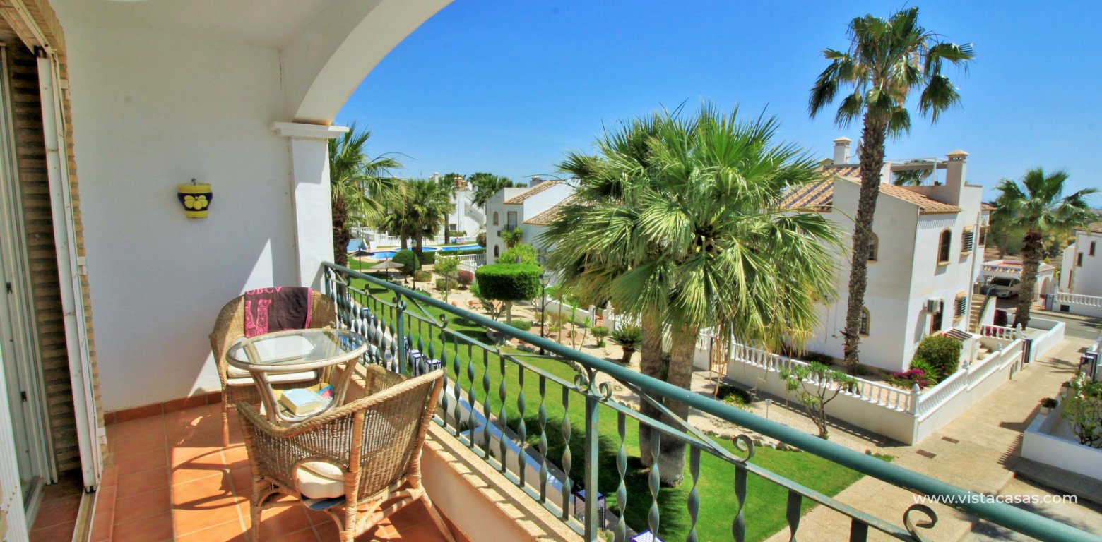 Top floor apartment for sale in R3 Las Violetas Villamartin balcony