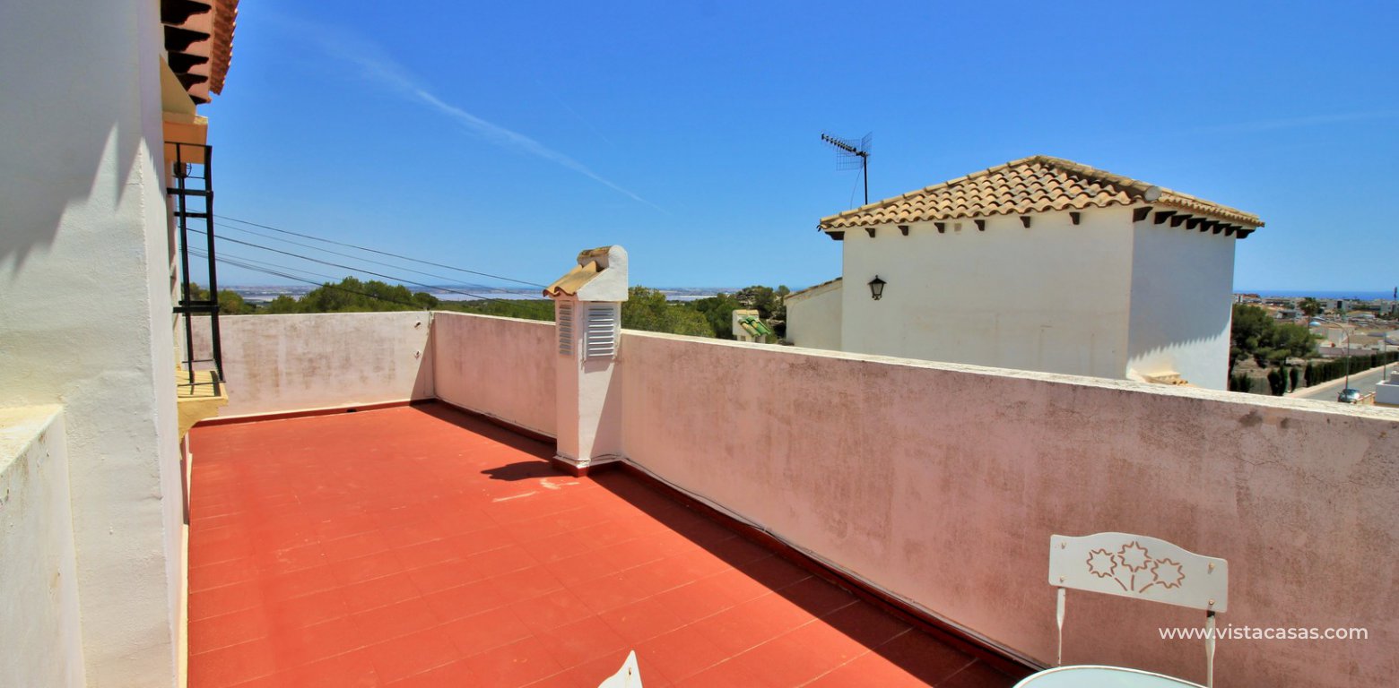 Renovated villa for sale in El Mirador Villamartin roof terrace