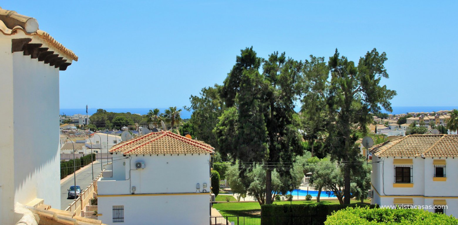 Renovated villa for sale in El Mirador Villamartin views of pool