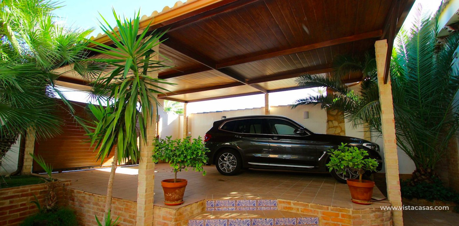 Resale - Villa - Torrevieja