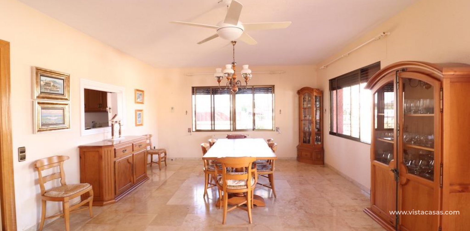 Resale - Villa - Cabo Roig