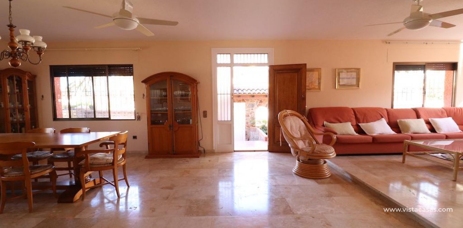 Resale - Villa - Cabo Roig