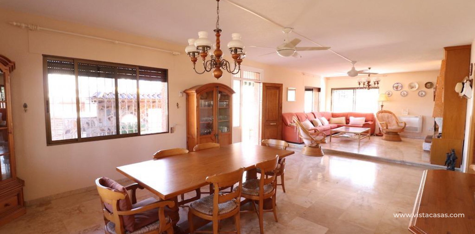 Resale - Villa - Cabo Roig