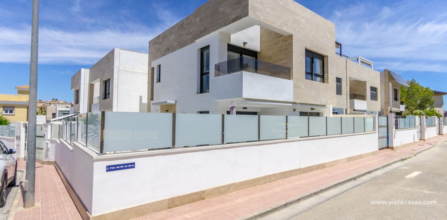 Resale - Villa - Villamartin