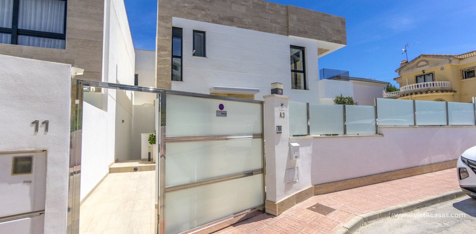 Resale - Villa - Villamartin