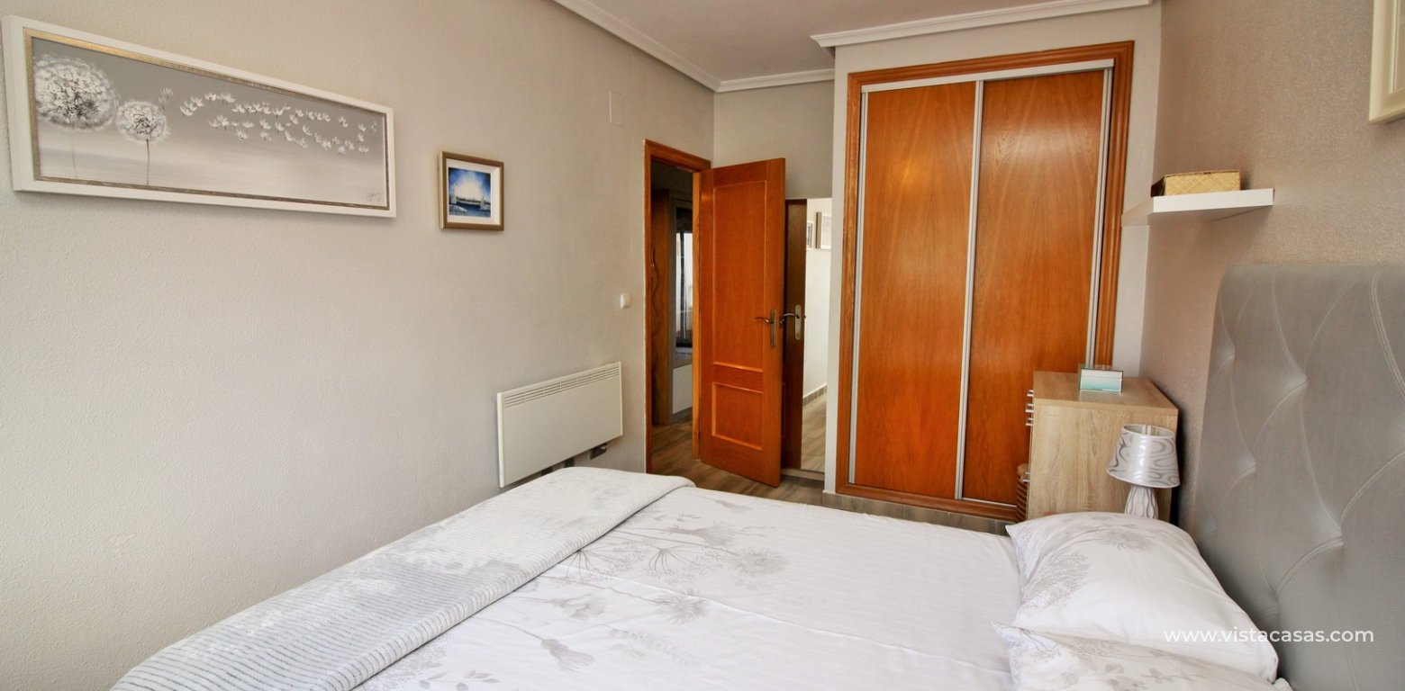 Top floor apartment for sale Torregolf IV Villamartin Pau 8 master bedroom fitted wardrobes