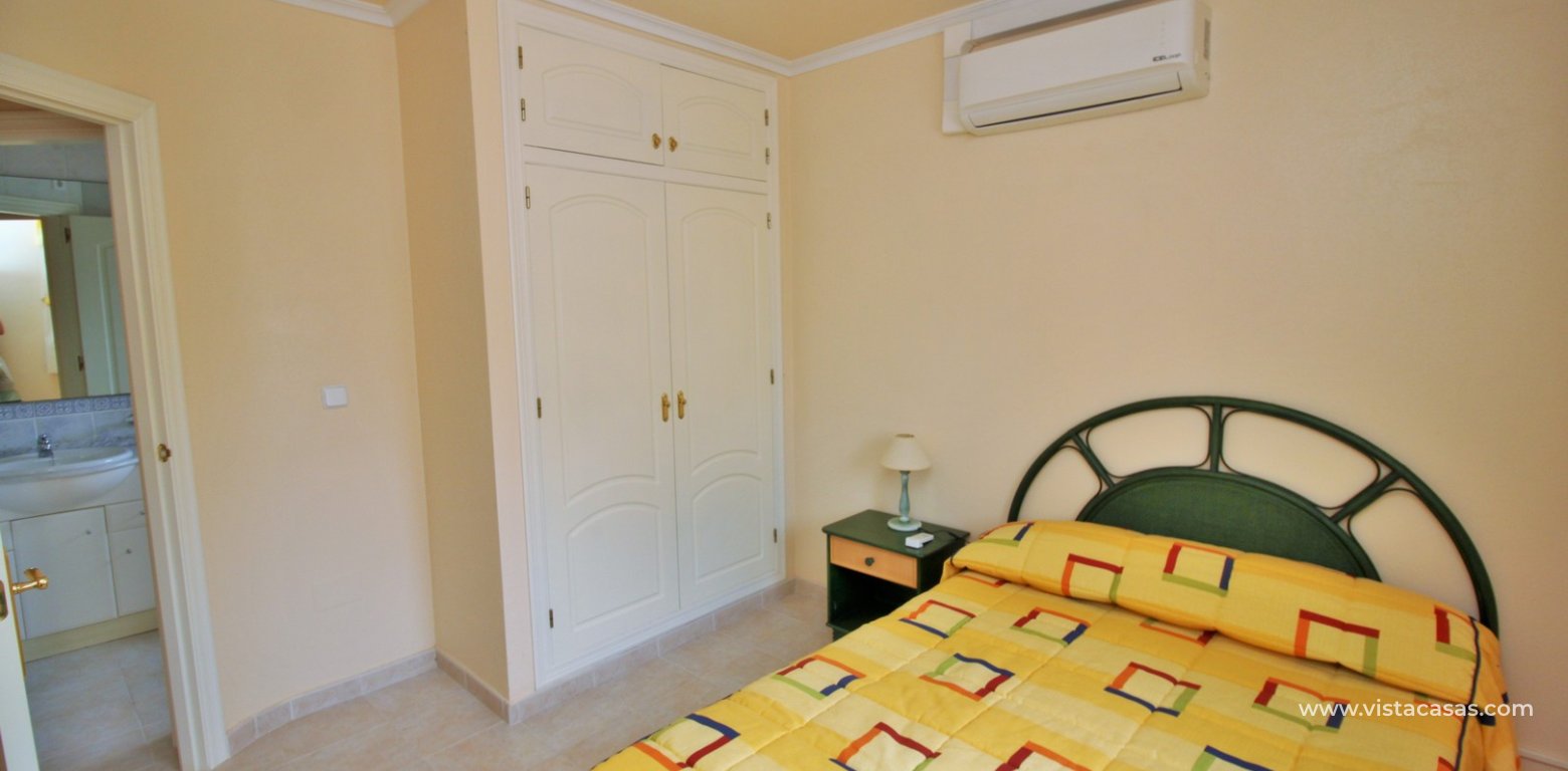 Townhouse for sale Avalon Pau 8 Villamartin double bedroom fitted wardrobes