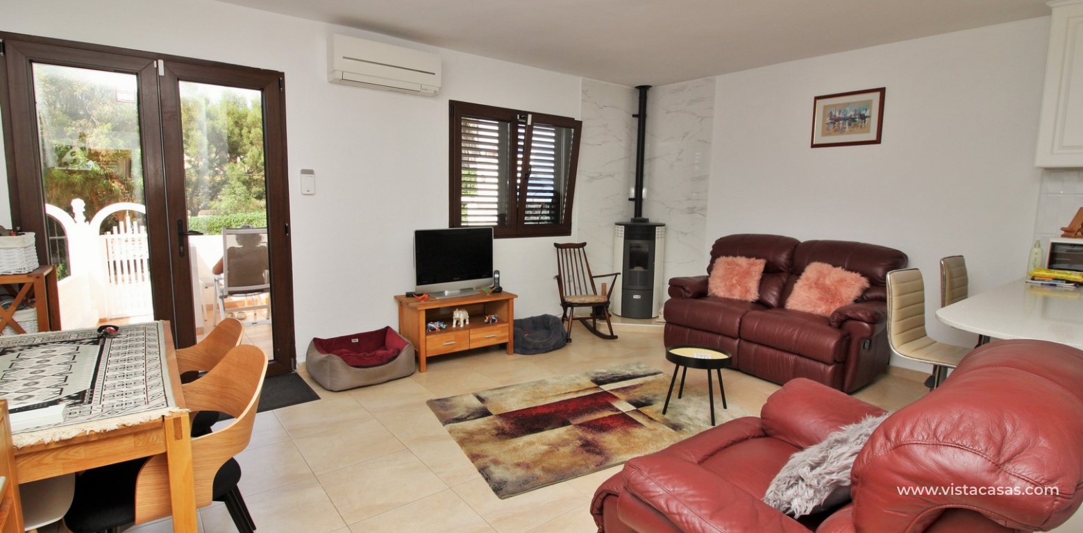 Townhouse for sale in Sal y Mar 2 Playa Flamenca lounge 4