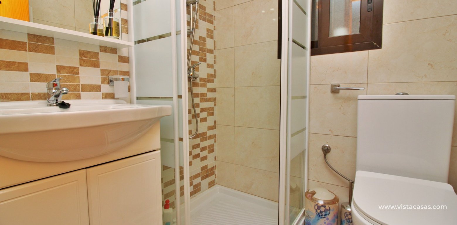 Townhouse for sale in Sal y Mar 2 Playa Flamenca downstairs bathroom