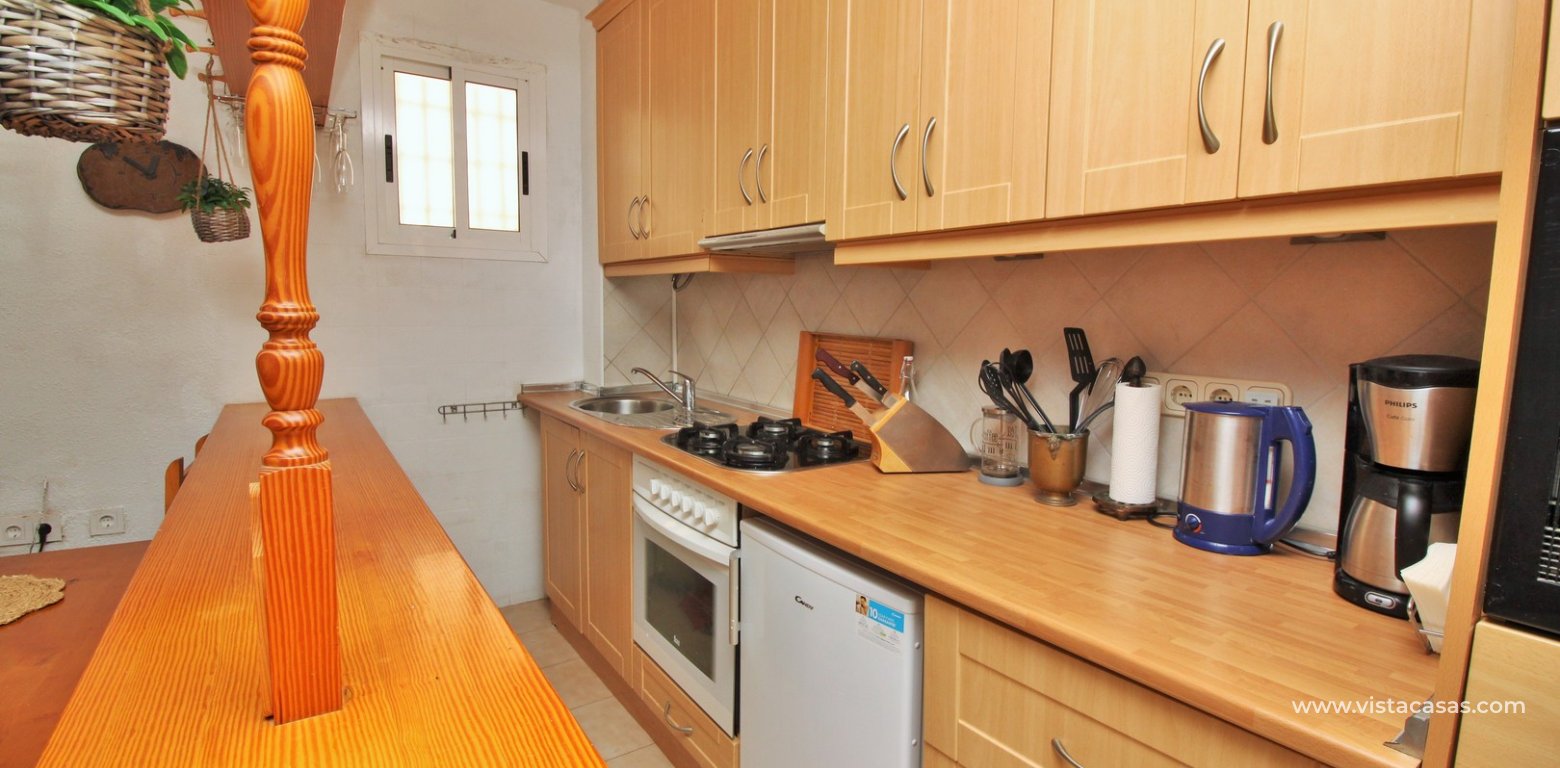 Townhouse for sale near the beach Cabo Roig kitchen 2