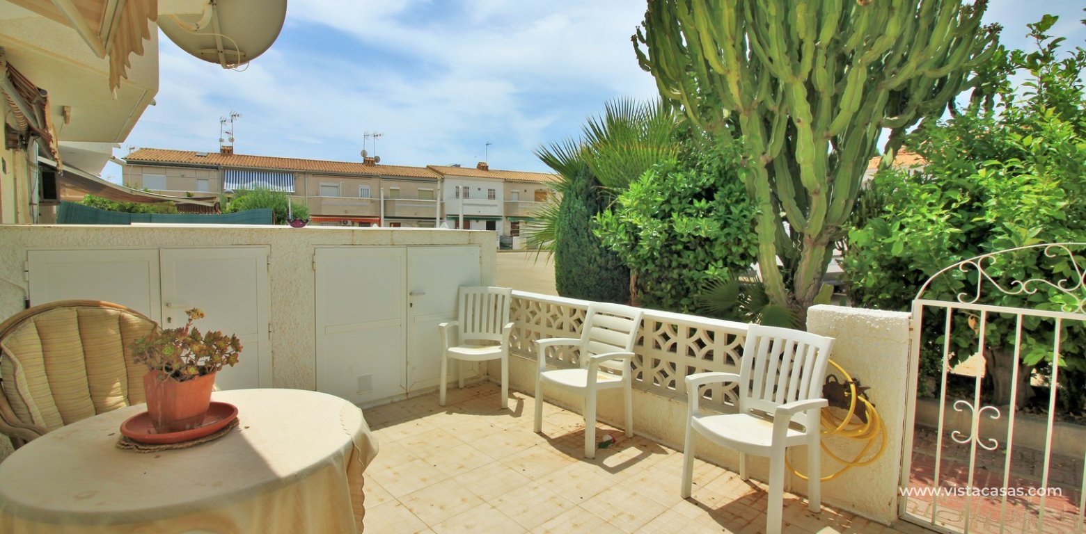 Townhouse for sale near the beach Cabo Roig front garden