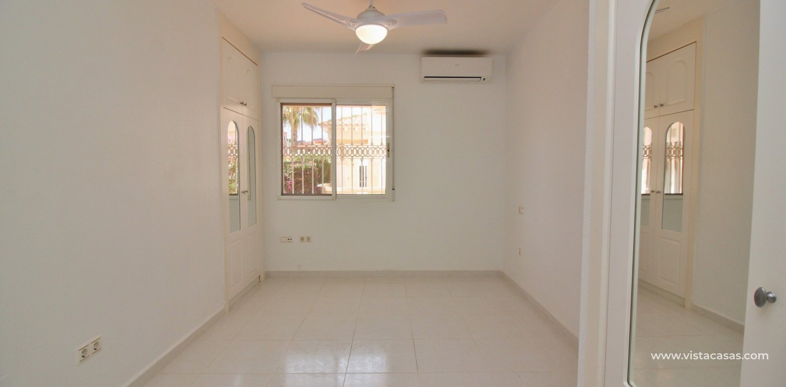 Bungalow for sale Miraflores V Pau 8 Villamartin master bedroom 2