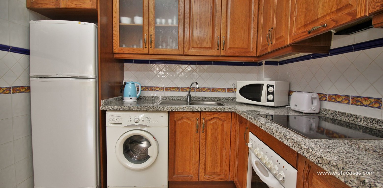 South facing townhouse for sale in Oporto Golf Pau 8 Villamartin kitchen 2