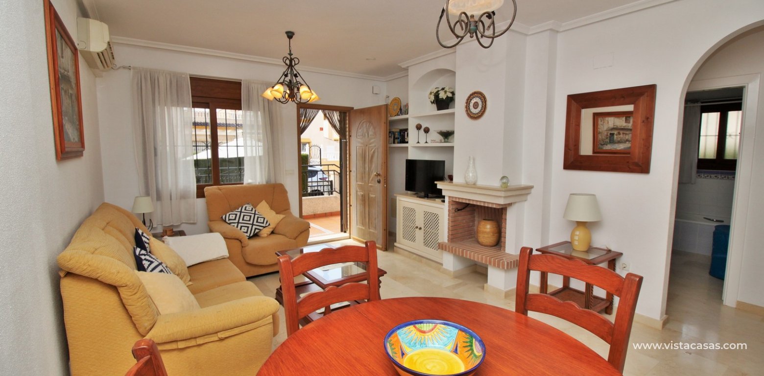 South facing townhouse for sale in Oporto Golf Pau 8 Villamartin lounge diner