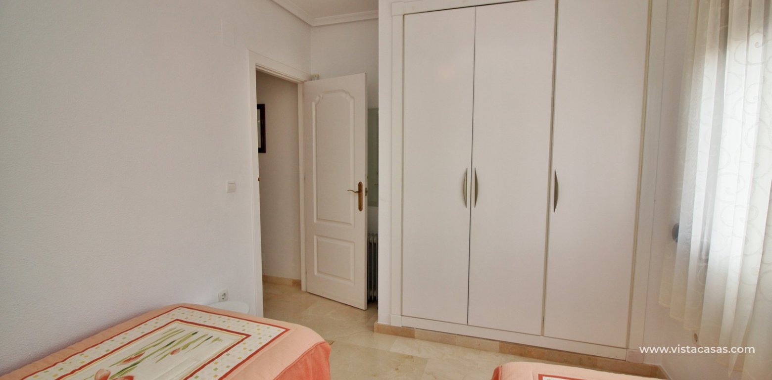 South facing townhouse for sale in Oporto Golf Pau 8 Villamartin twin bedroom fitted wardrobes