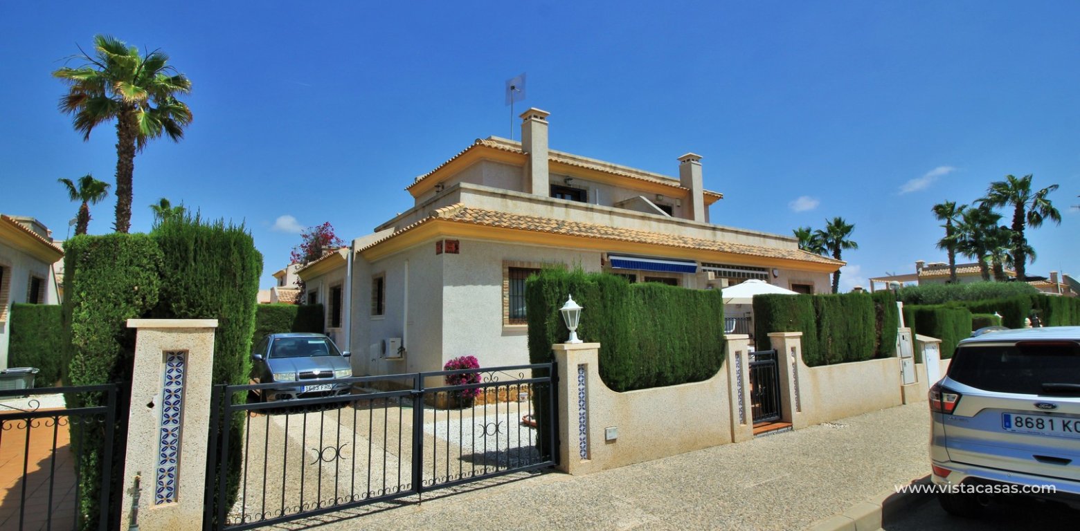 South facing townhouse for sale in Oporto Golf Pau 8 Villamartin exterior