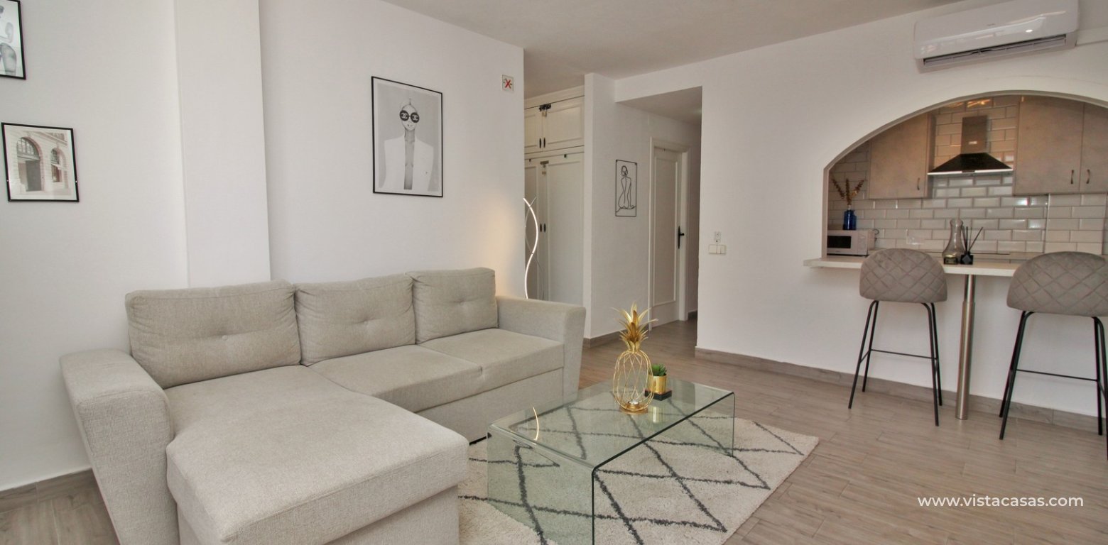 Renovated apartment for sale in the Villamartin Plaza living area