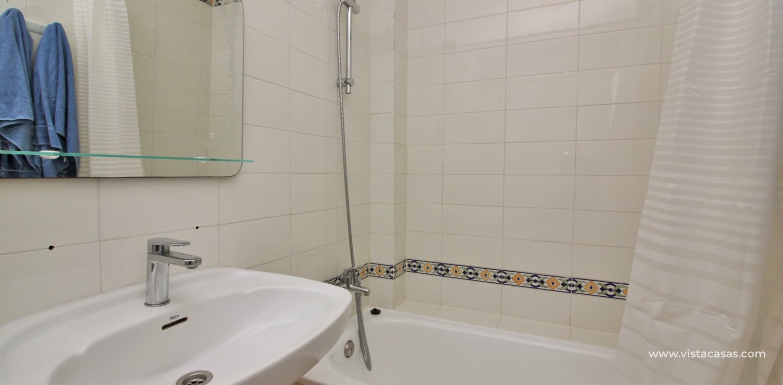 Penthouse apartment for sale Villamartin Plaza en-suite bathroom