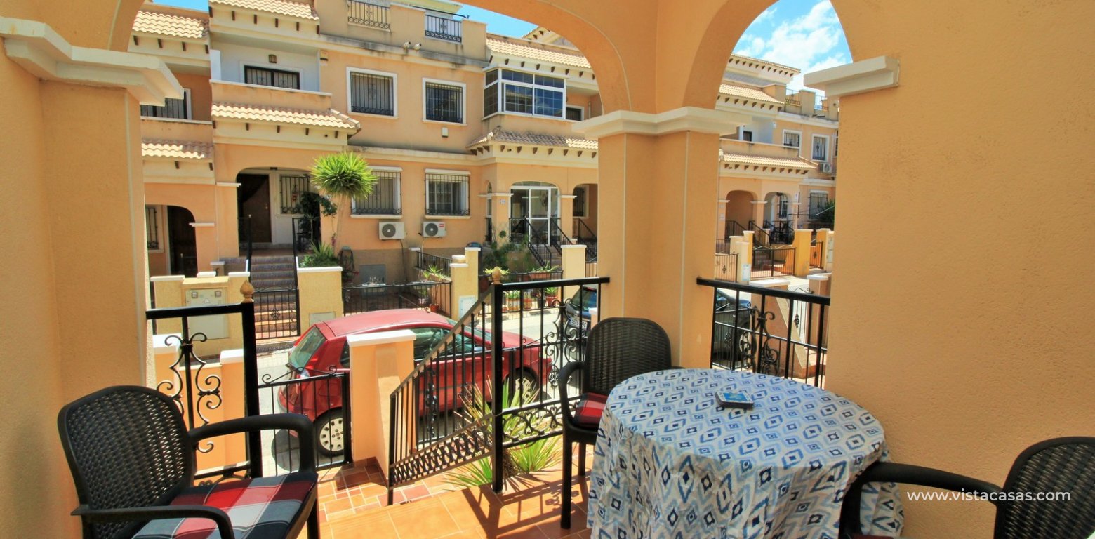 South facing 3 bedroom townhouse for sale Entregolf Villamartin porch