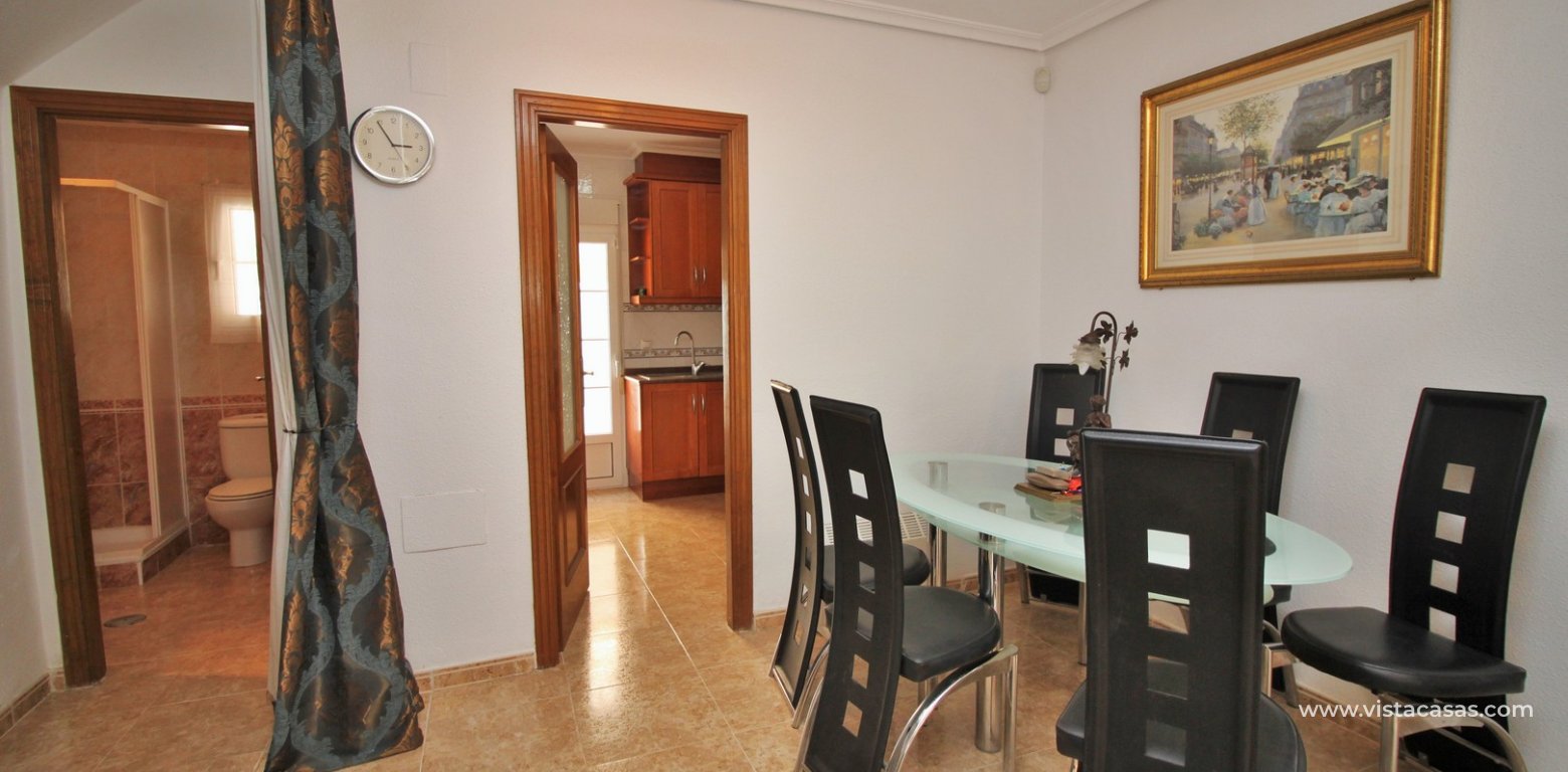 South facing 3 bedroom townhouse for sale Entregolf Villamartin lounge 3