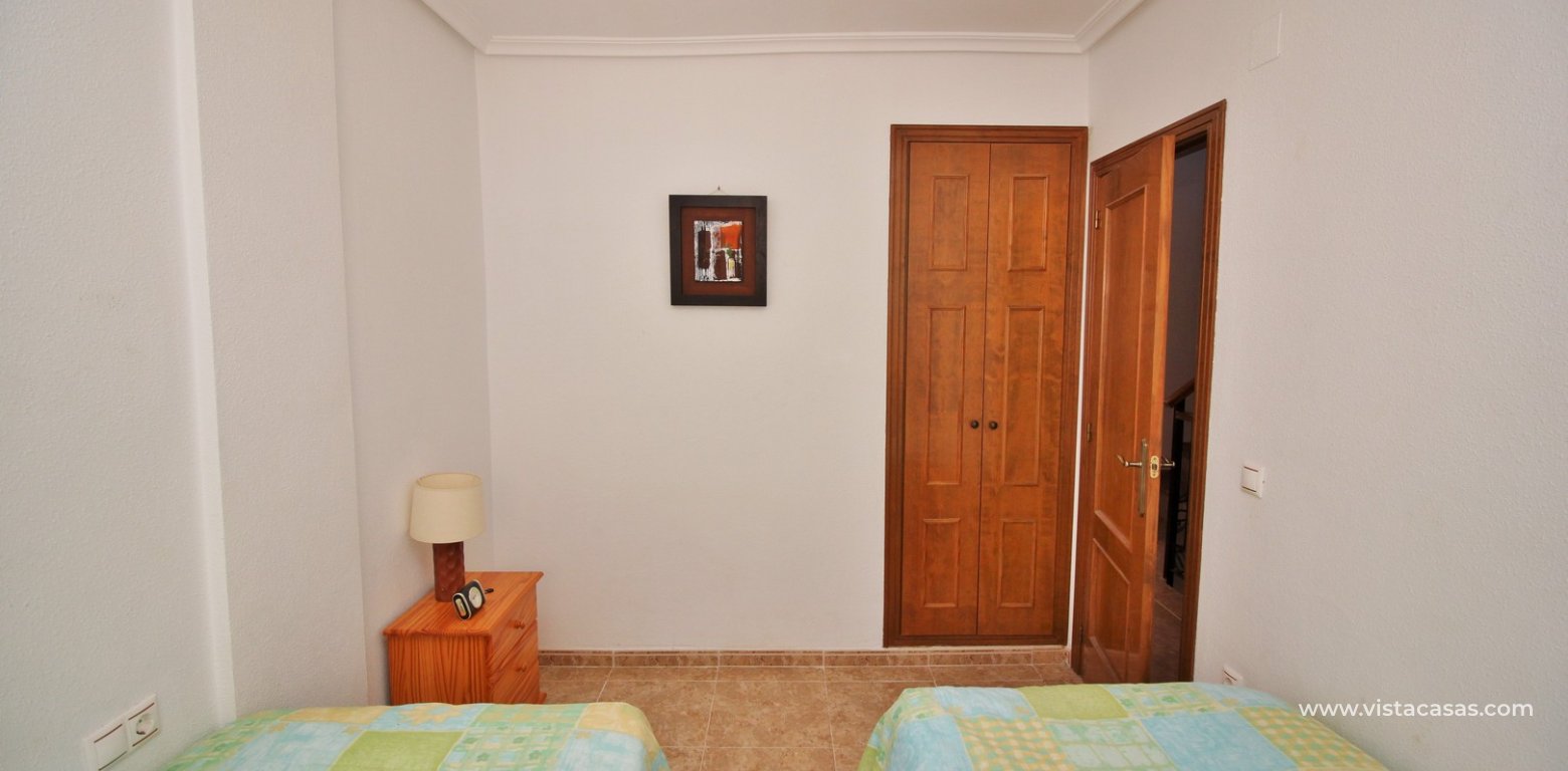 South facing 3 bedroom townhouse for sale Entregolf Villamartin double bedroom fitted wardrobes