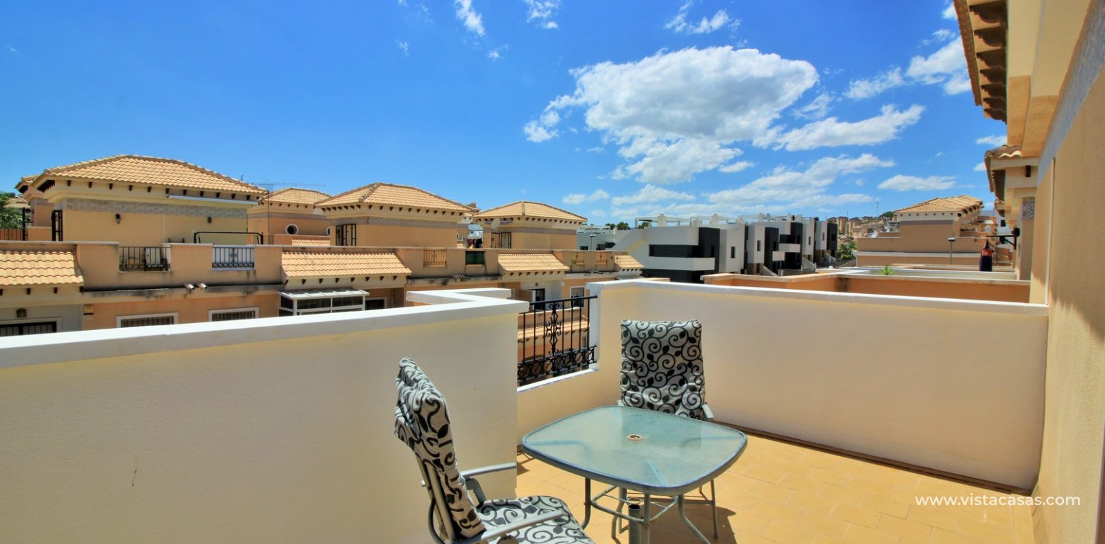 South facing 3 bedroom townhouse for sale Entregolf Villamartin solarium 2