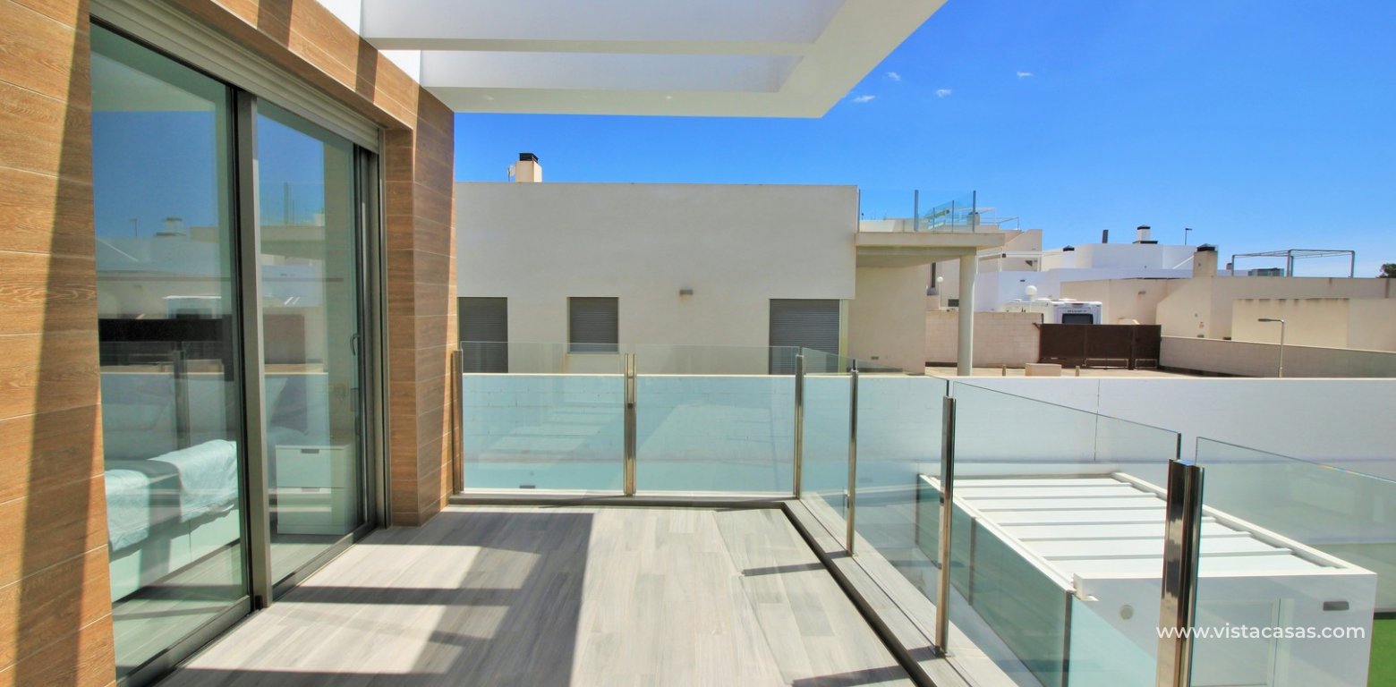 Detached villa with pool for sale Villamartin Paradise balcony