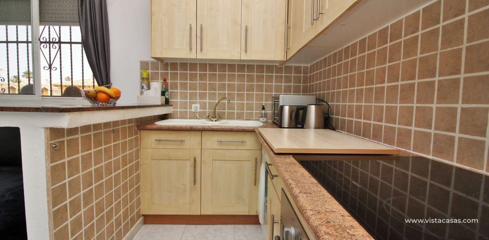 Apartment for sale in Lomas del Golf Villamartin kitchen 2