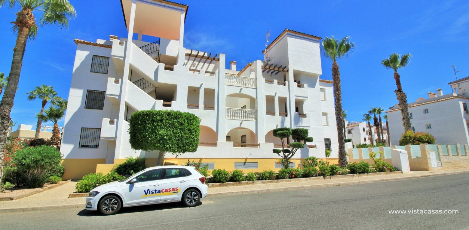 Ground floor apartment with for sale Las Violetas Villamartin block